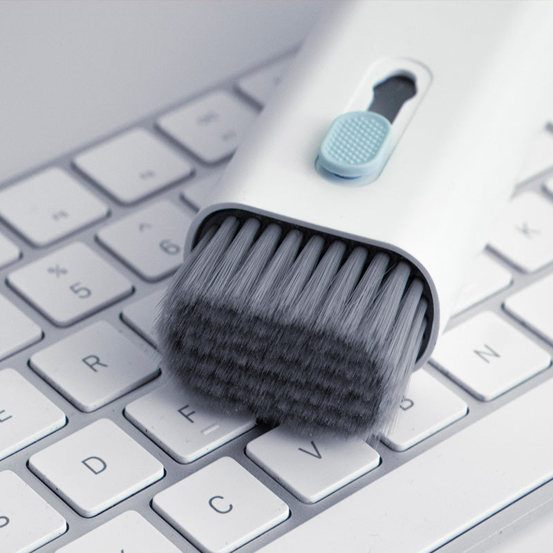 Keyboard, Screen and EarBuds Cleaning Kit